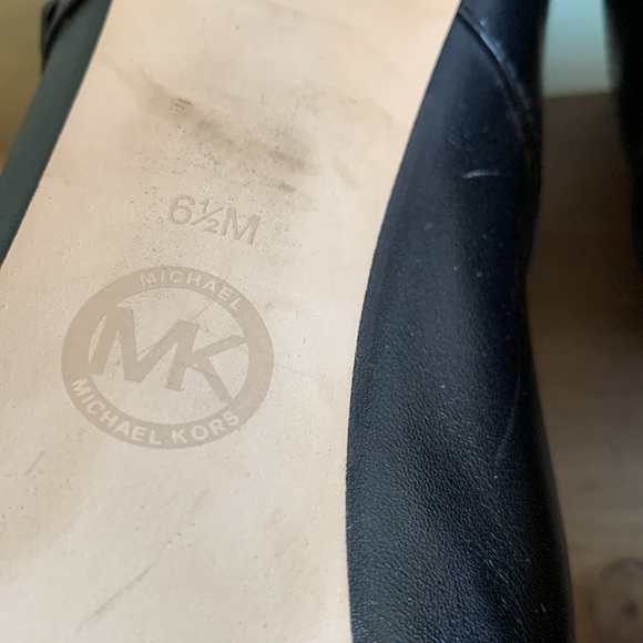 Michael Kori’s Womens Black Leather High Heel Stiletto Booties sz 6.5 - Picture 7 of 7